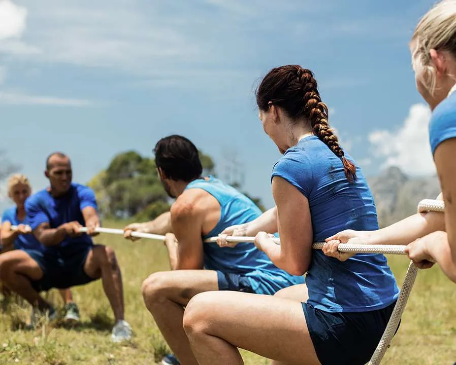 team building tire a la corde